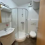 Apartma Ajda *