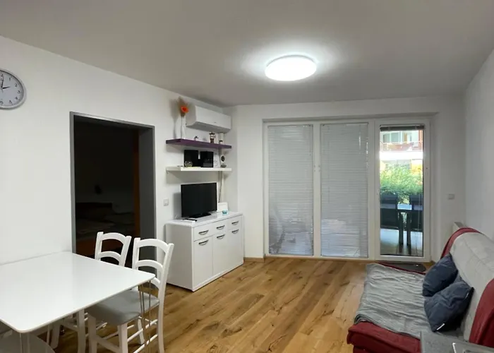 Apartma Ajda *